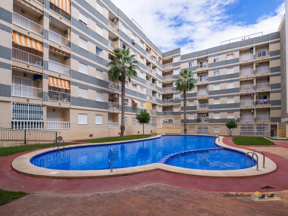 Apartament Marinero - El Edificio Navila XX - تورّيفيِخا المظهر الخارجي الصورة